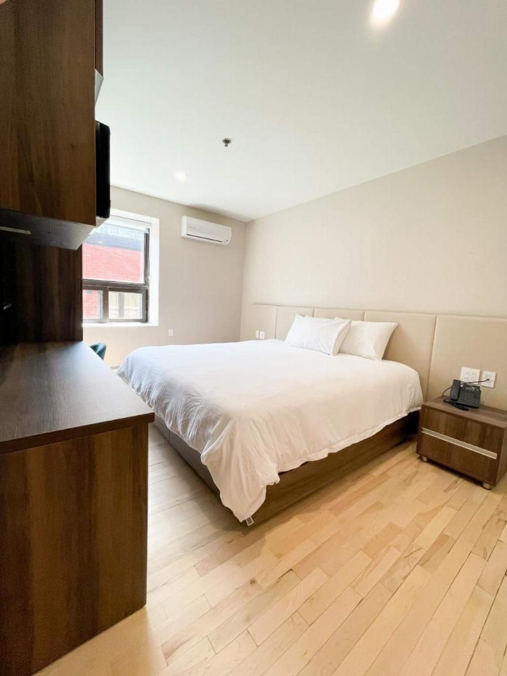 Room image 2
